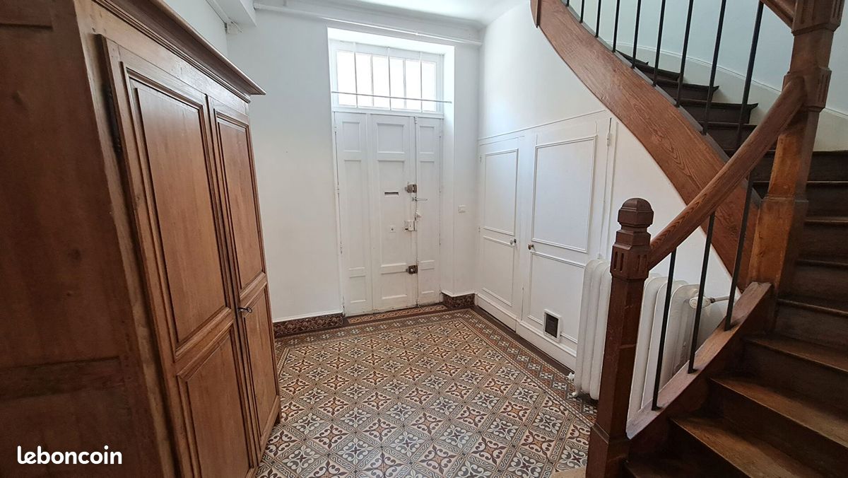 Maison 6 pièces 156 m² · à Reims · 156 m² · 1 700 €/mois