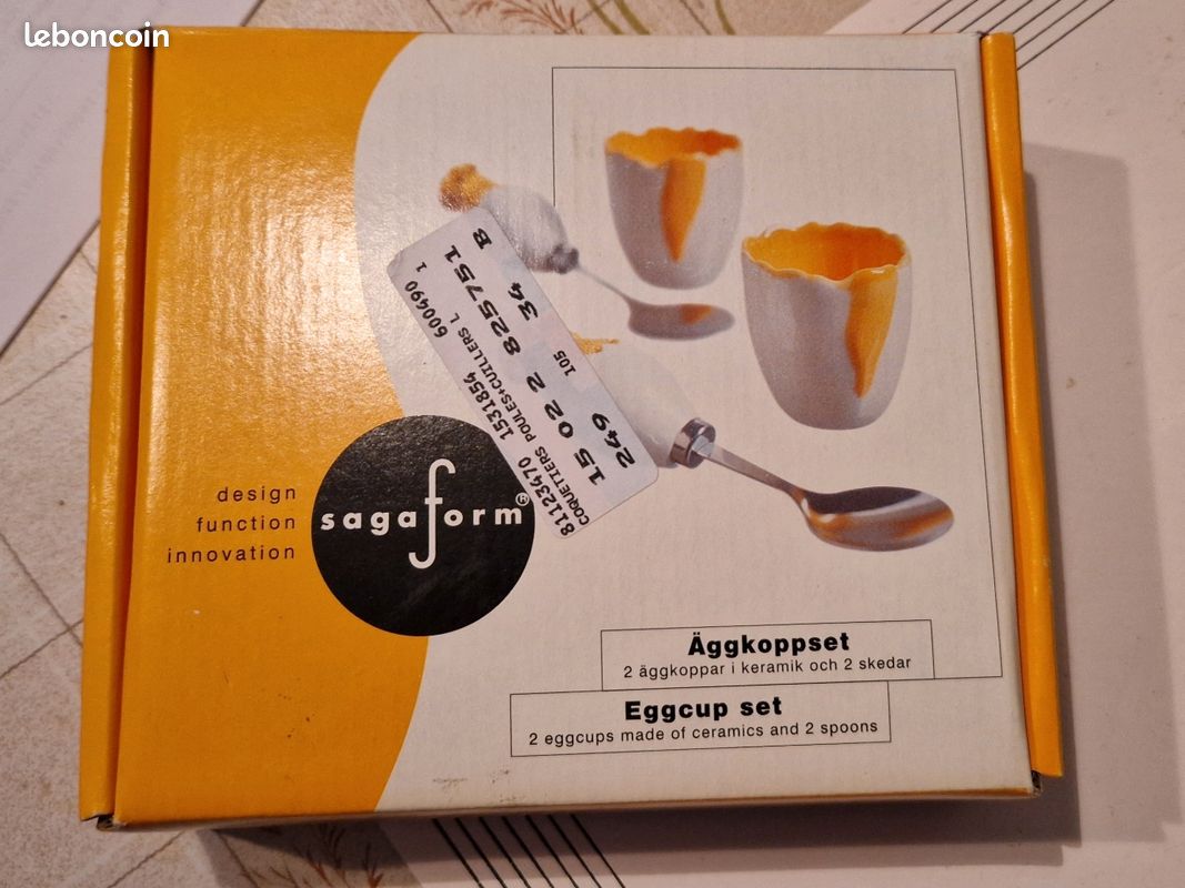 MIJOMA Lot De 8 Coquetiers Poussin Blancs Avec Pieds Jaunes + Cuillères - Design Mignon Et Pratique Pour Petits-Déjeuners Enfants Et Adultes