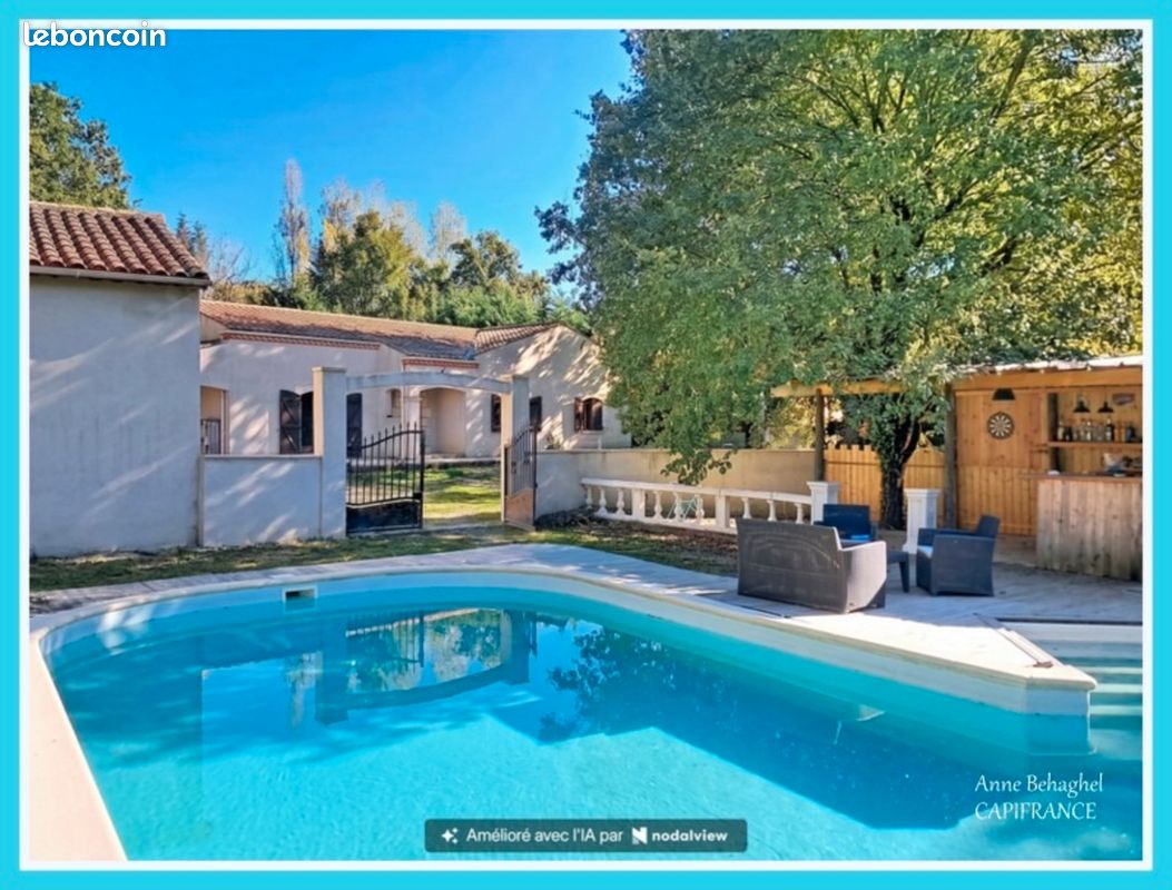 Maison 7 pièces 160 m² · à Sainte-Colombe-en-Bruilhois · 160 m² · 295 000 €