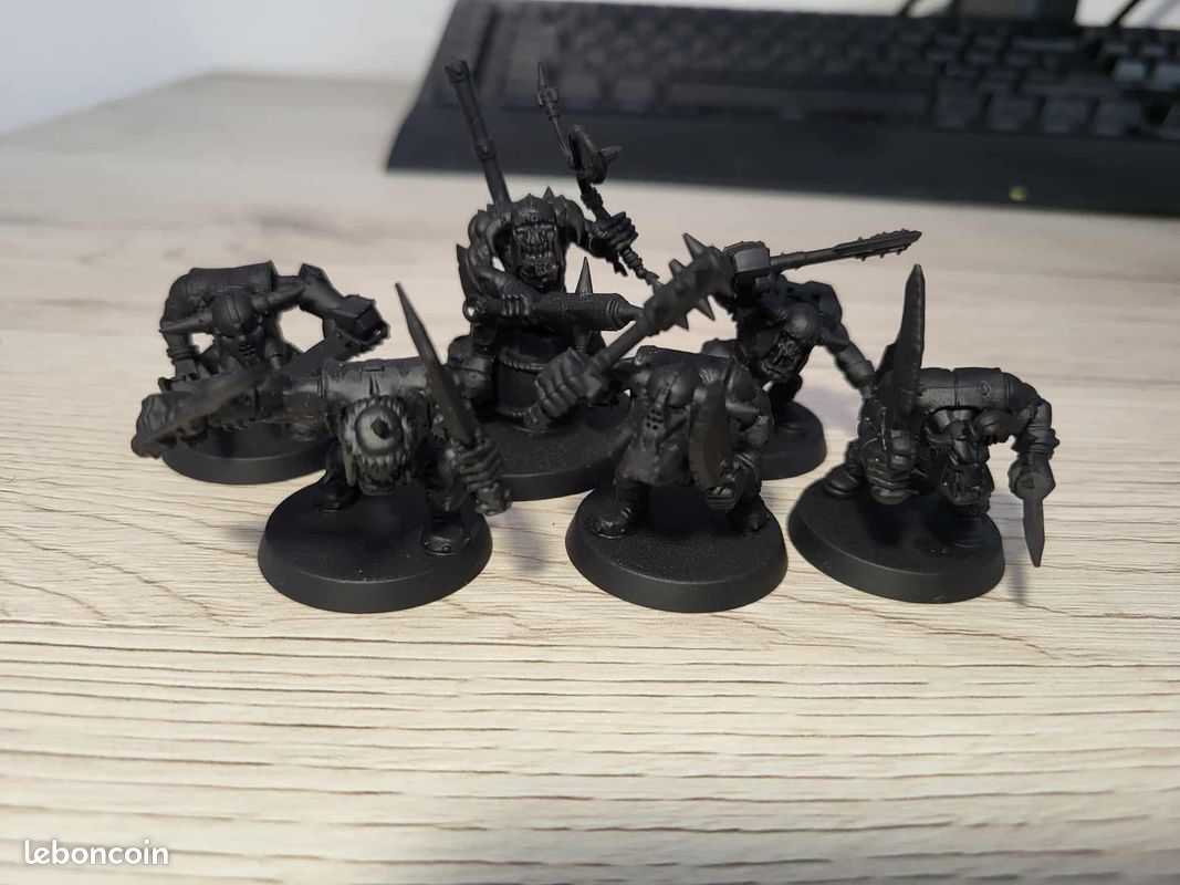 7 orques warhammer plastique (image 1)