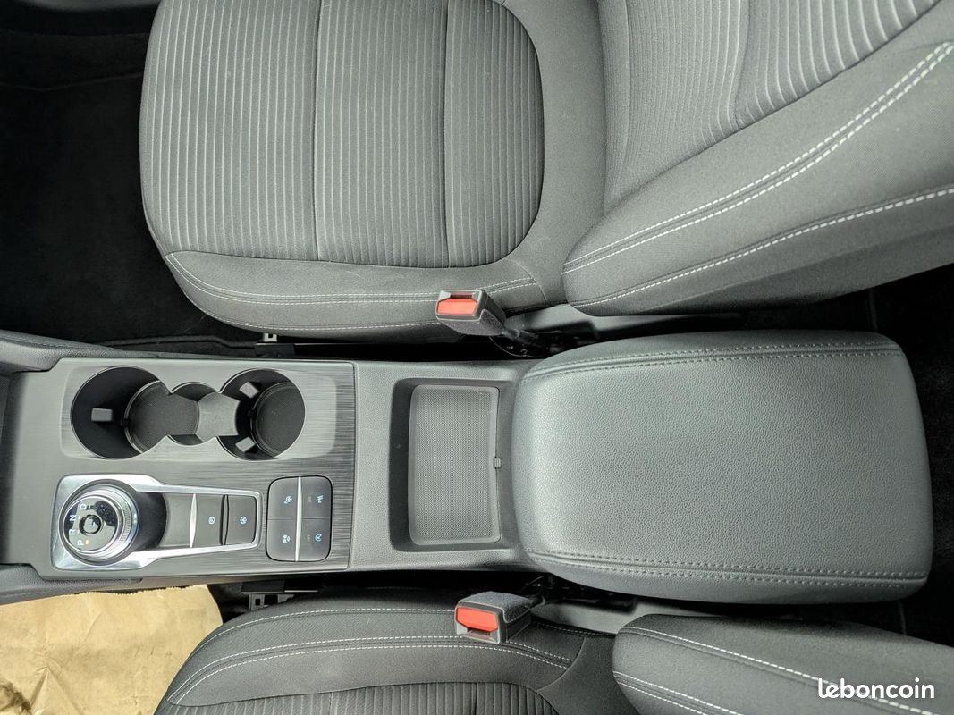 FORD KUGA 1.5 EcoBlue - 120 - BVA 4x2 Titanium (image 18)
