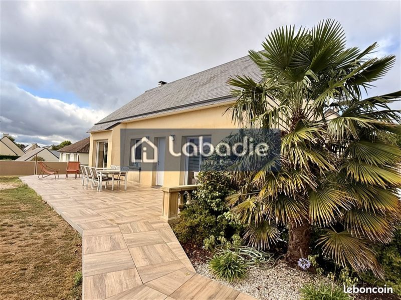 Maison 5 pièces 94 m² · à Vire Normandie · 94 m² · 240 000 €