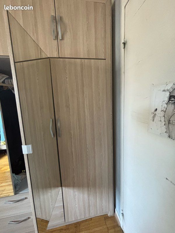 Armoire 8 portes + 2 tiroirs - Chêne en très bon état (image 4)