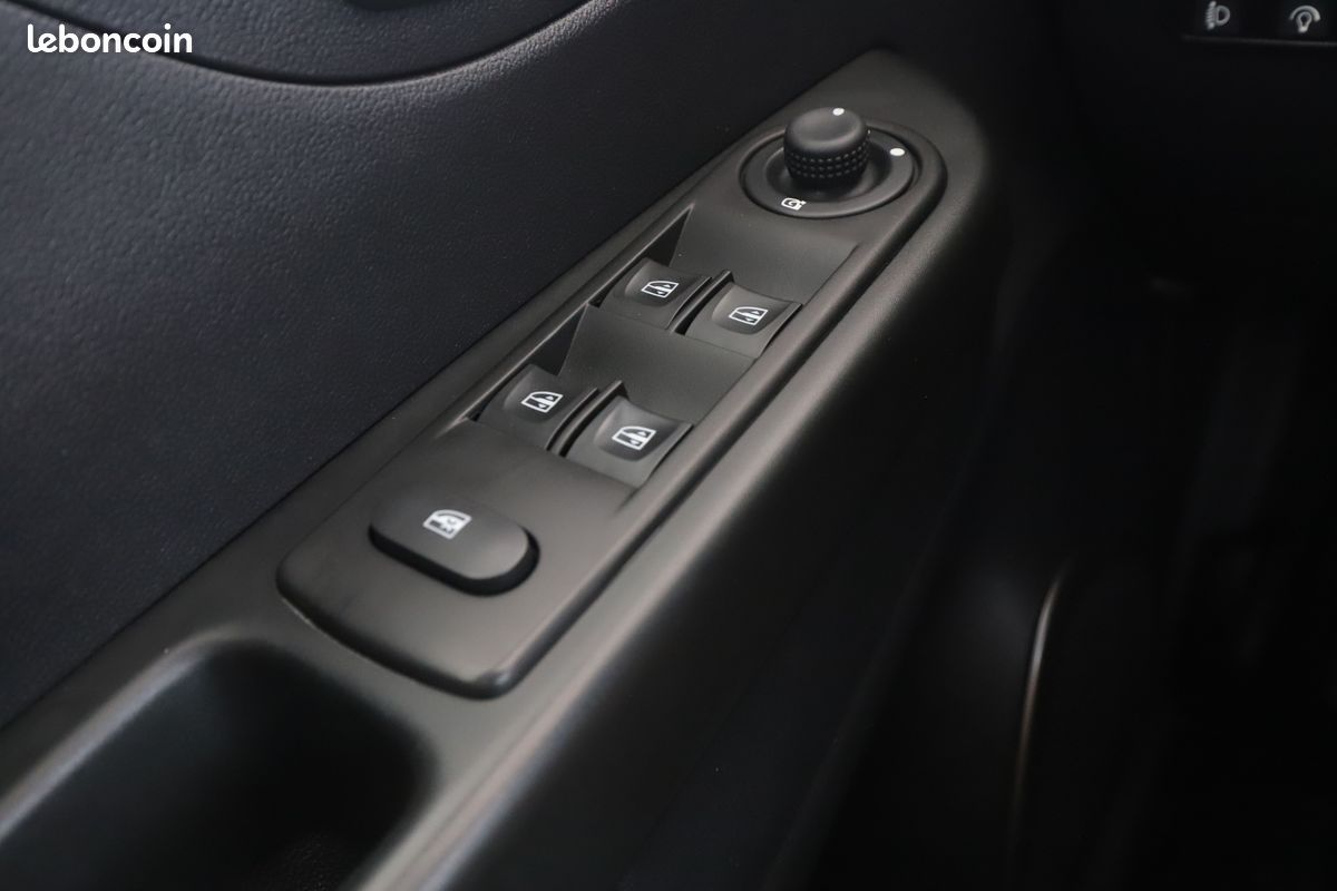 Renault Captur 1.2 TCe Energy Zen EDC 120 ch (image 21)