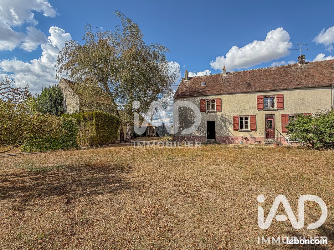 Maison 6 pièces 197 m² · à Touquin · 197 m² · 281 000 €
