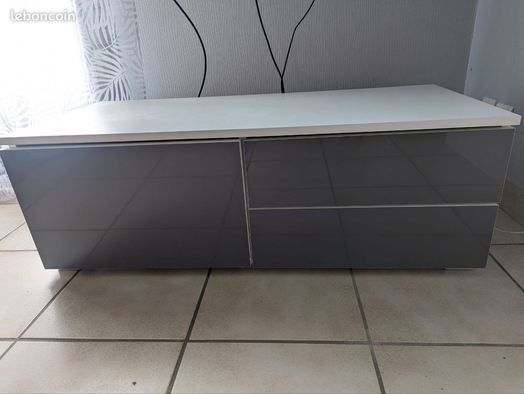 Petit meuble (image 1)