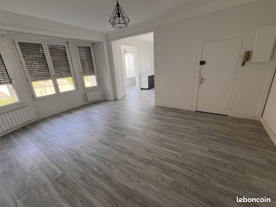 Appartement 2 pièces 68 m² · à Sainte-Geneviève-des-Bois · 68 m² · 990 €/mois