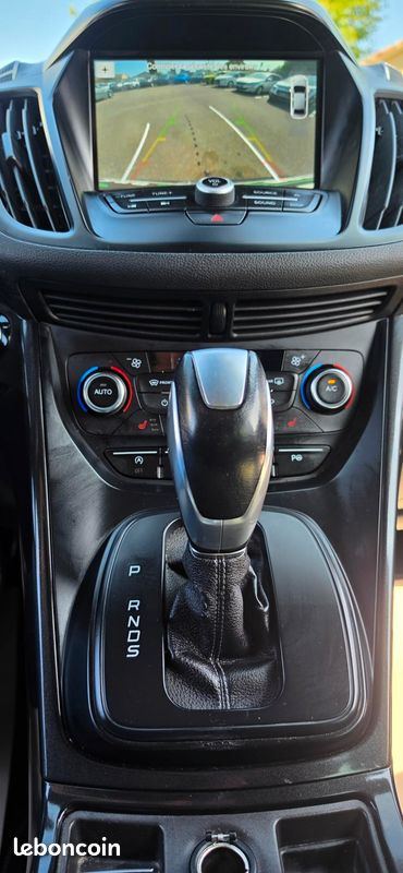 FORD Kuga 2.0 TDCi 150ch Stop&Start ST-Line 4x4 Powershift (image 9)