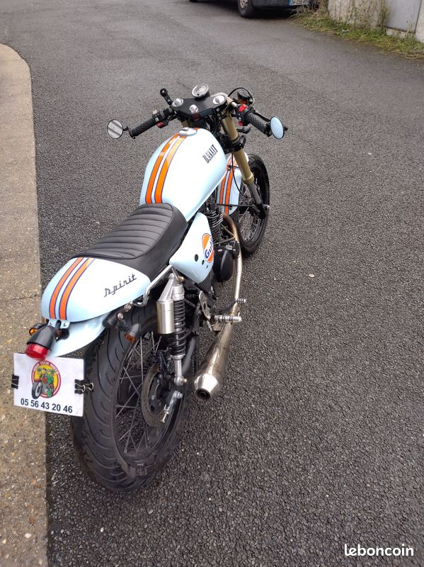 BULLIT 125 Spirit Gulf de 2021 avec seulement 146kms Motos