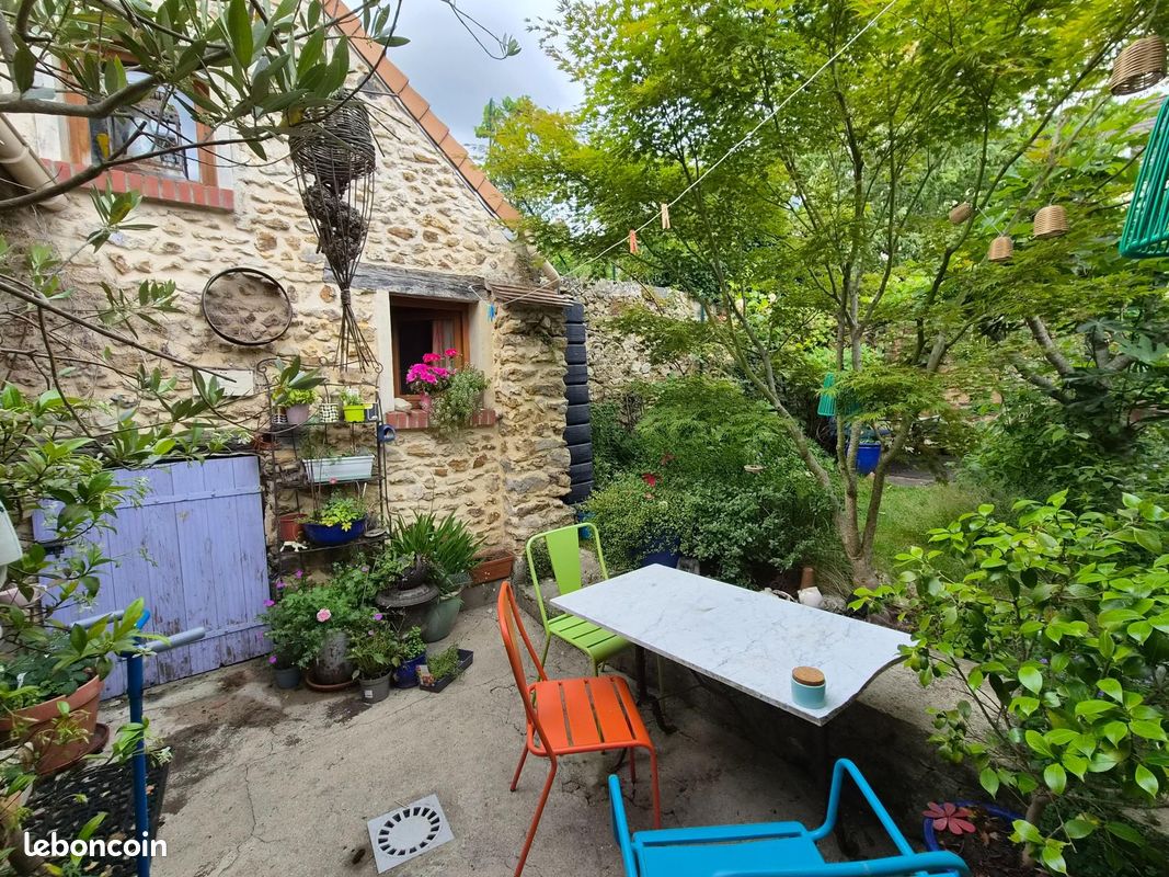 Maison 6 pièces 130 m² · à Saint-Arnoult-en-Yvelines · 130 m² · 299 900 €