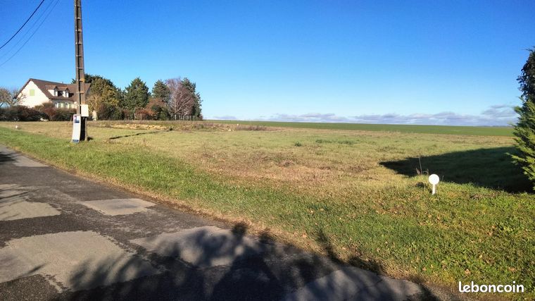 Terrain 804 m² Yversay