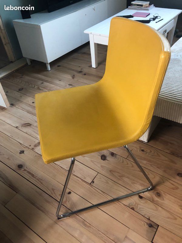 Chaise ikea Bernhard jaune (image 1)