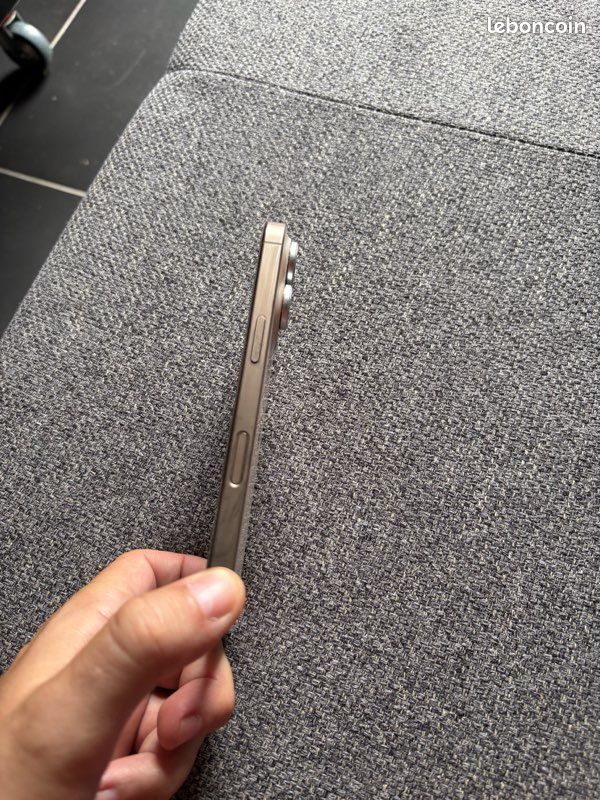 Iphone 16 pro (image 2)
