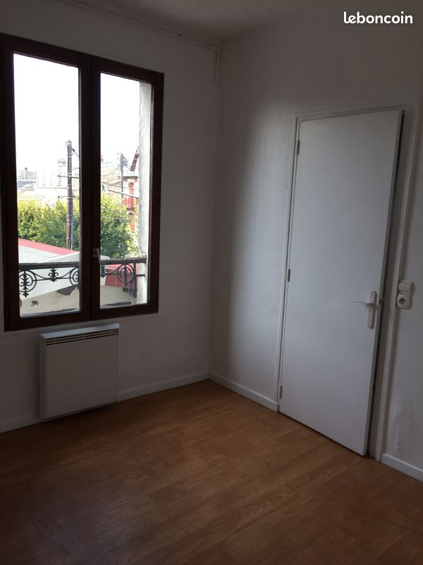 Appartement 1 pièce 25 m² · à Saint-Michel-sur-Orge · 25 m² · 700 €/mois
