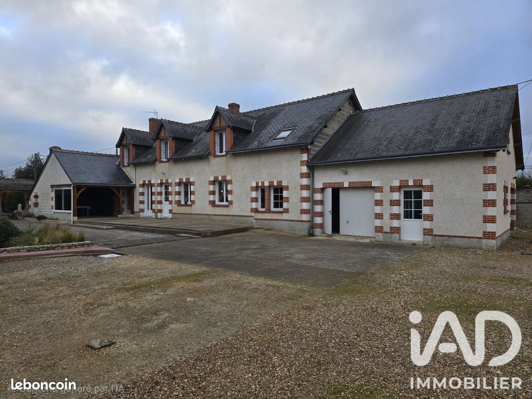 Maison 6 pièces 141 m² · à Landes-le-Gaulois · 141 m² · 270 000 €