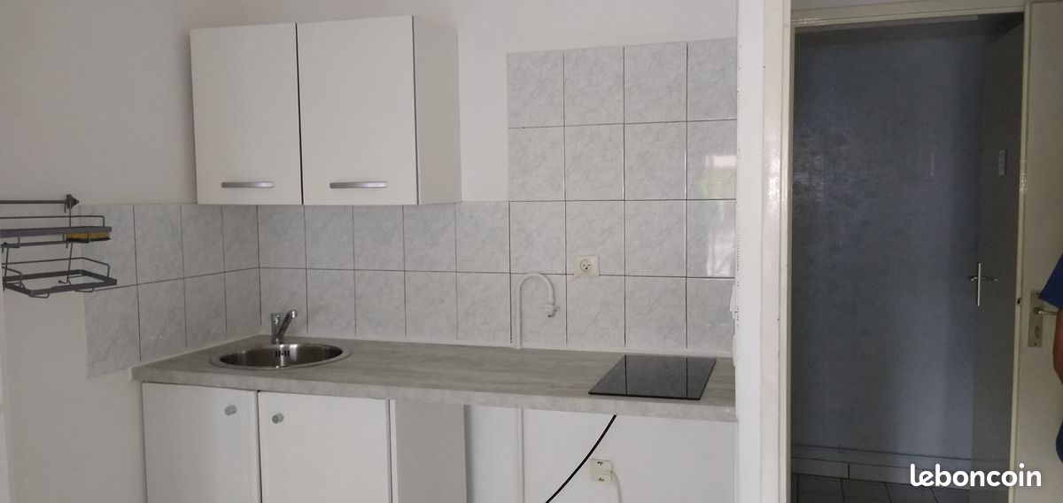 Appartement a louer combs-la-ville - 1 pièce(s) - 27 m2 - Surfyn