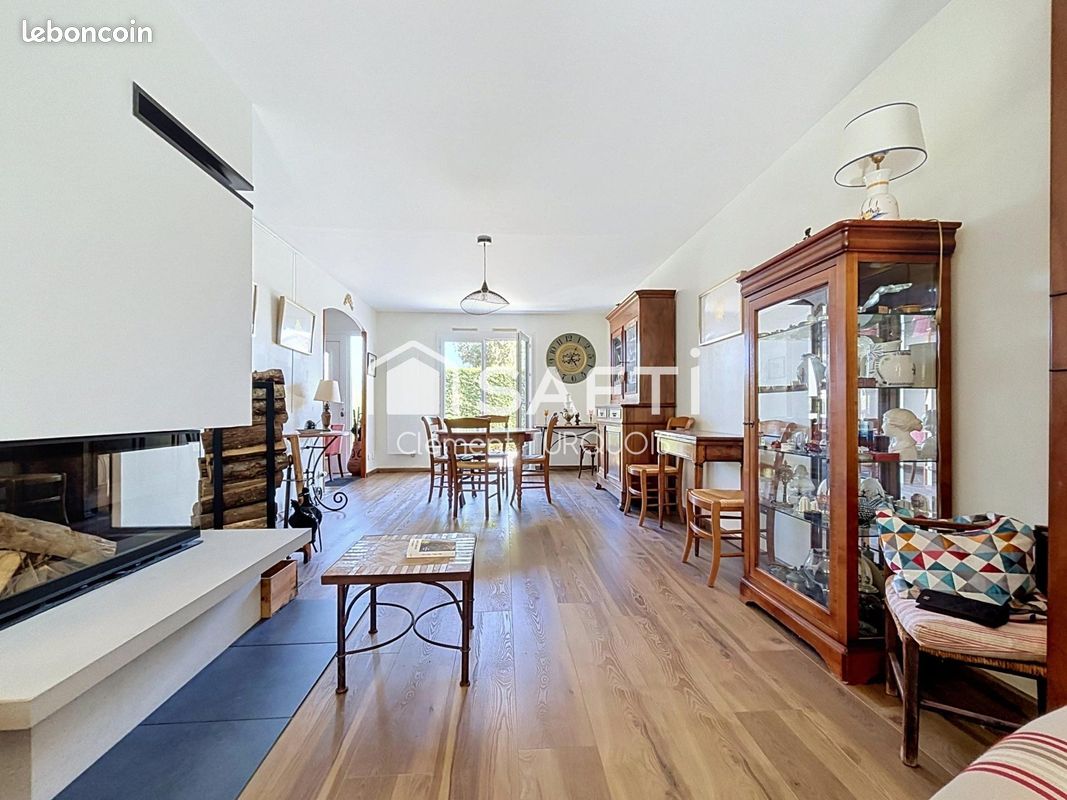 Maison 5 pièces 111 m² · à Cinq-Mars-la-Pile · 111 m² · 269 000 €