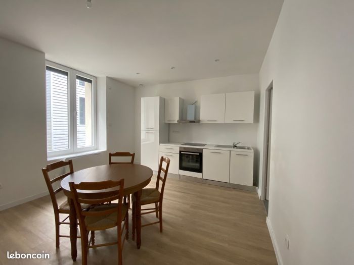 Appartement 2 pièces 47 m² - Ussel 19200 (image principale 0)