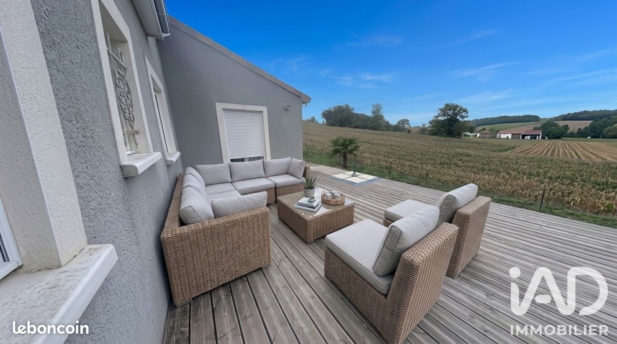 Maison 5 pièces 95 m² · à Nomdieu · 95 m² · 210 000 €