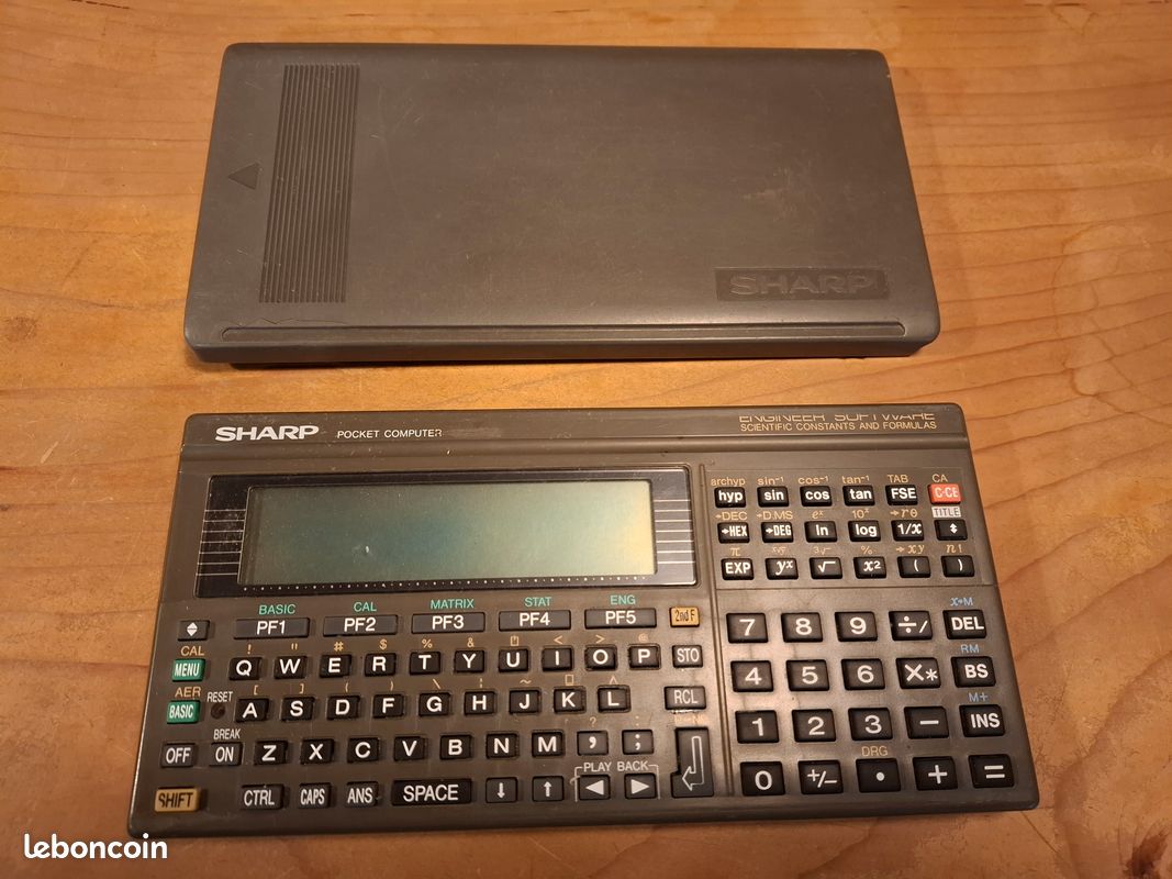 Ordinateur de poche Vintage Sharp PC-E500 – (image 1)