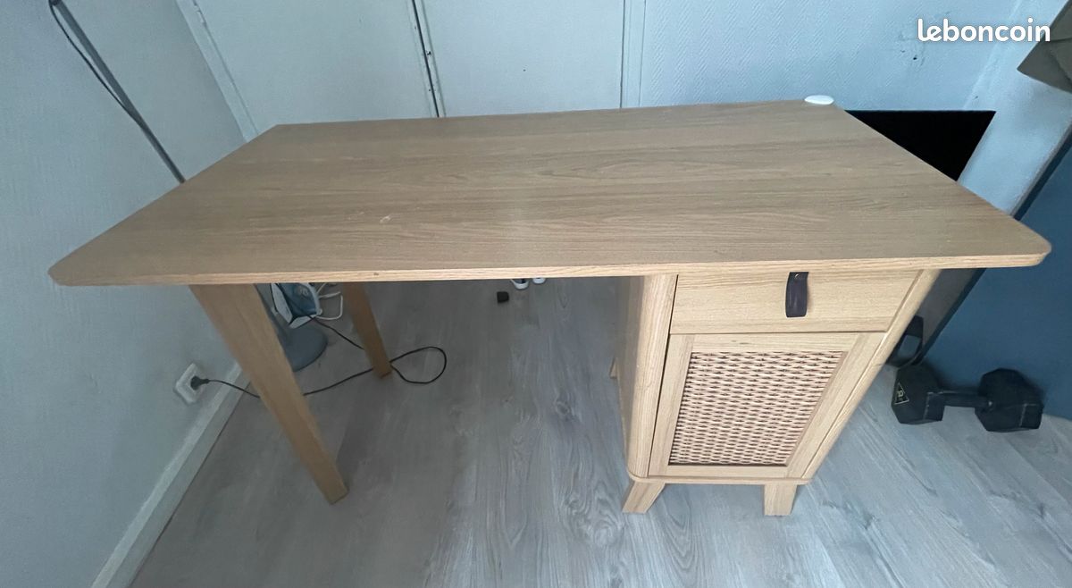 Table bureau (image 2)