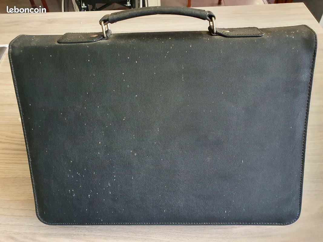Petit cartable noir avec serrure (image 2)