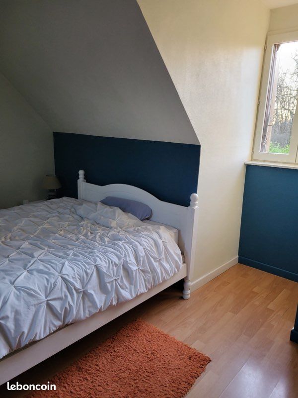 Location chambre meublée (image 1)