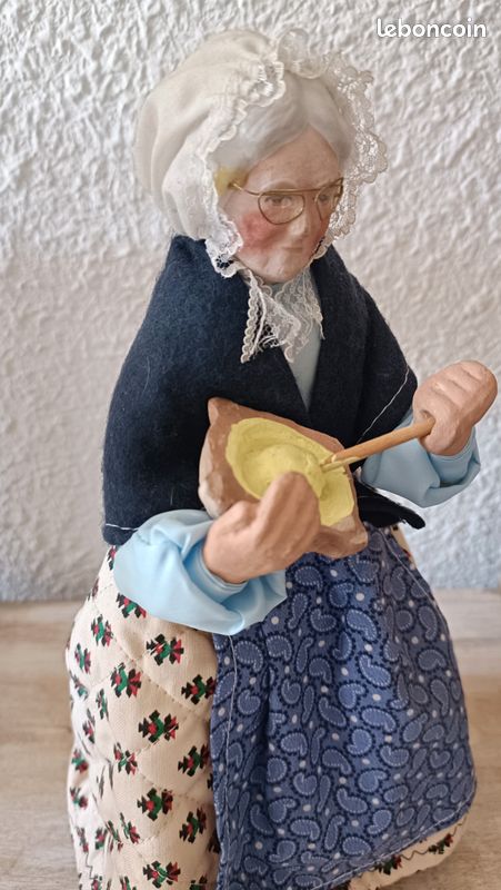 Trois Santons femme (image 14)