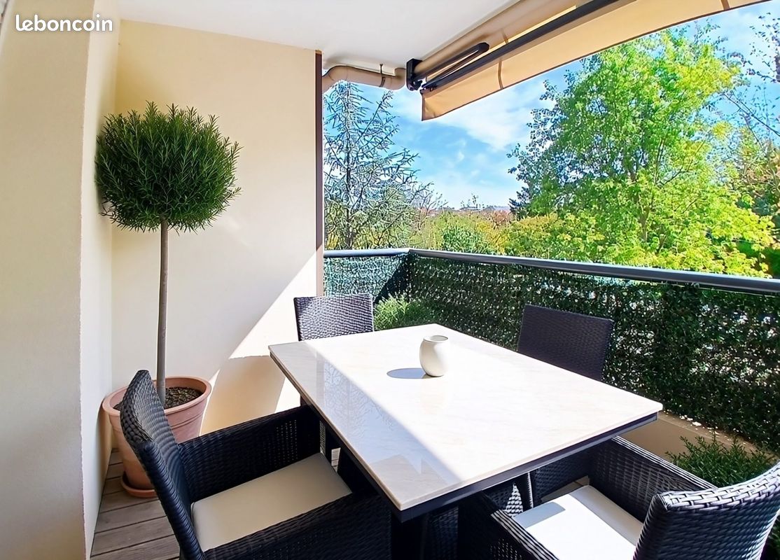 Appartement 3 pièces 57 m² · à Décines-Charpieu · 57 m² · 210 000 €