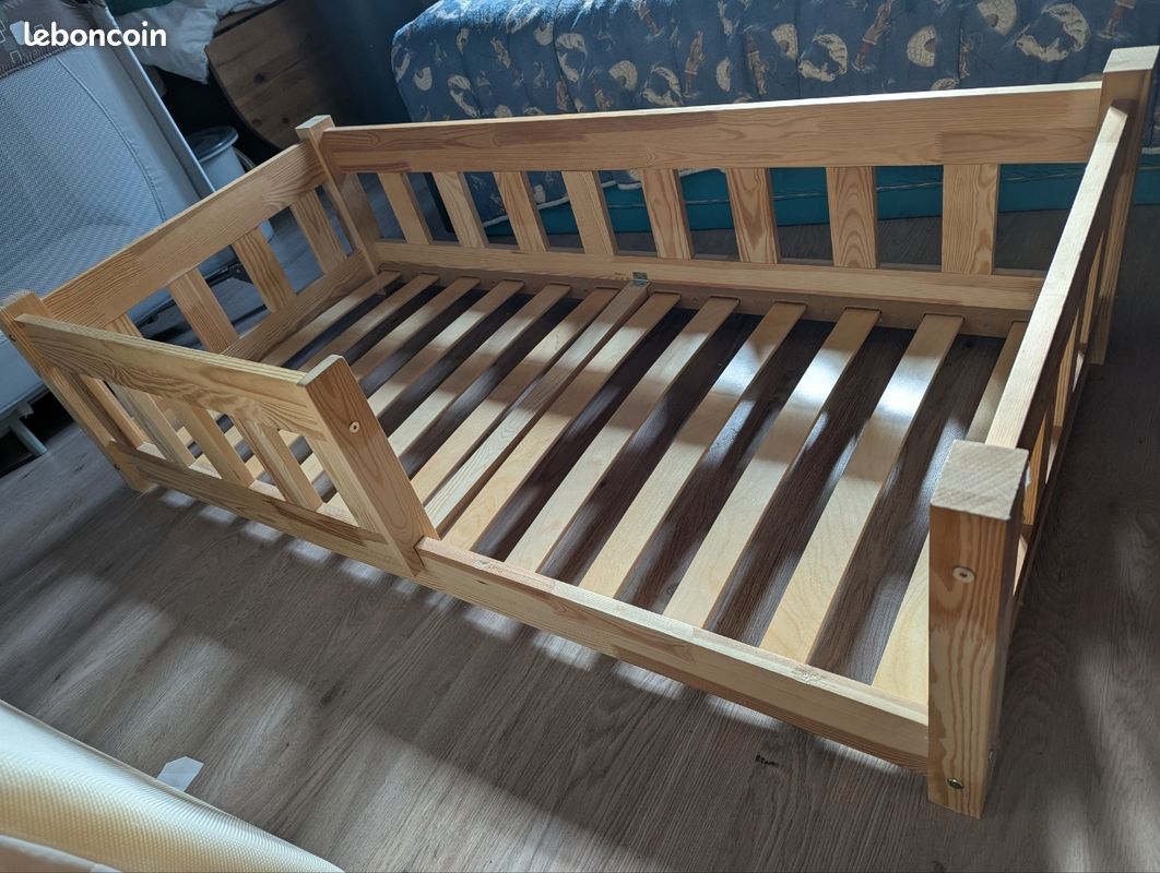 Lit enfant 70x140 + matelas + draps (image 3)