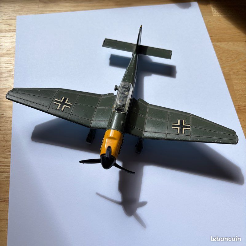 Avion Stuka Junkers Allemand Dinky Toys Métal Avec Bombe D'origine – Militaire