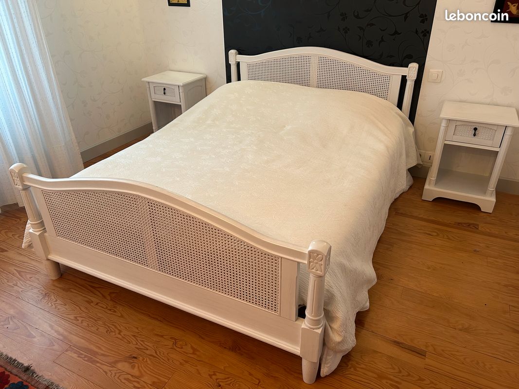 Réservé Ensemble lit sommier matelas tables de chevet (image 20)
