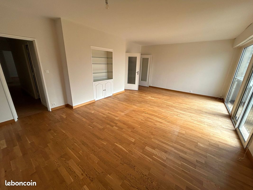 Appartement 5 pièces 146 m² · à Poitiers · 146 m² · 1 510 €/mois