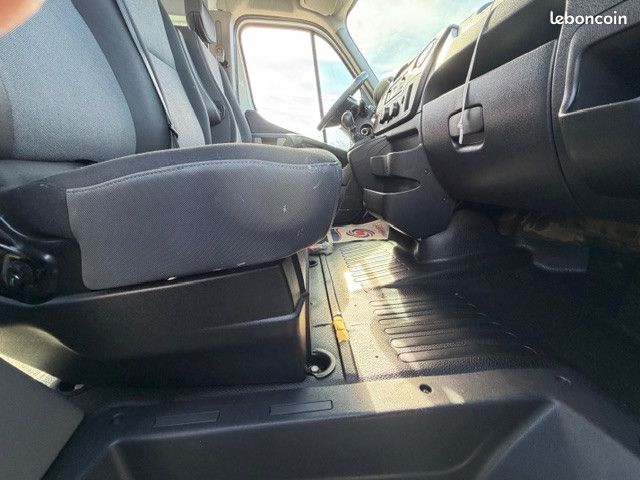 Renault Master III Fourgon MASTER FGN L2 H2 7 PLACES CONFORT (14 084HT) (image 33)