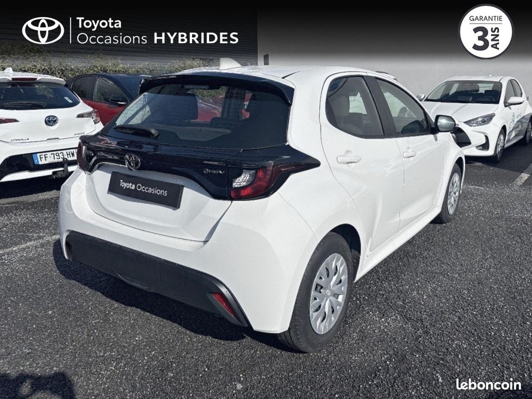 Toyota Yaris 116h Design 5p MC24 (image 18)