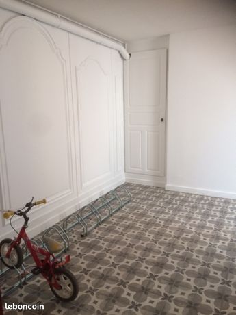 https://img.leboncoin.fr/api/v1/lbcpb1/images/09/9f/15/099f1510405f4355744c9d974b57961eaed107c0.jpg?rule=ad-image