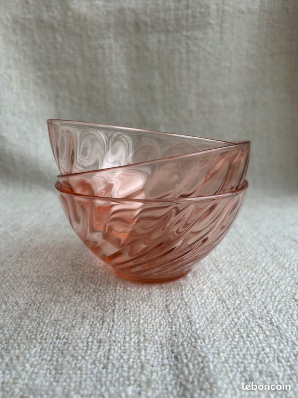 Lot De Bols Rosaline Arcoroc - Verre Torsadé Rose, Vintage, Vaisselle Ancienne