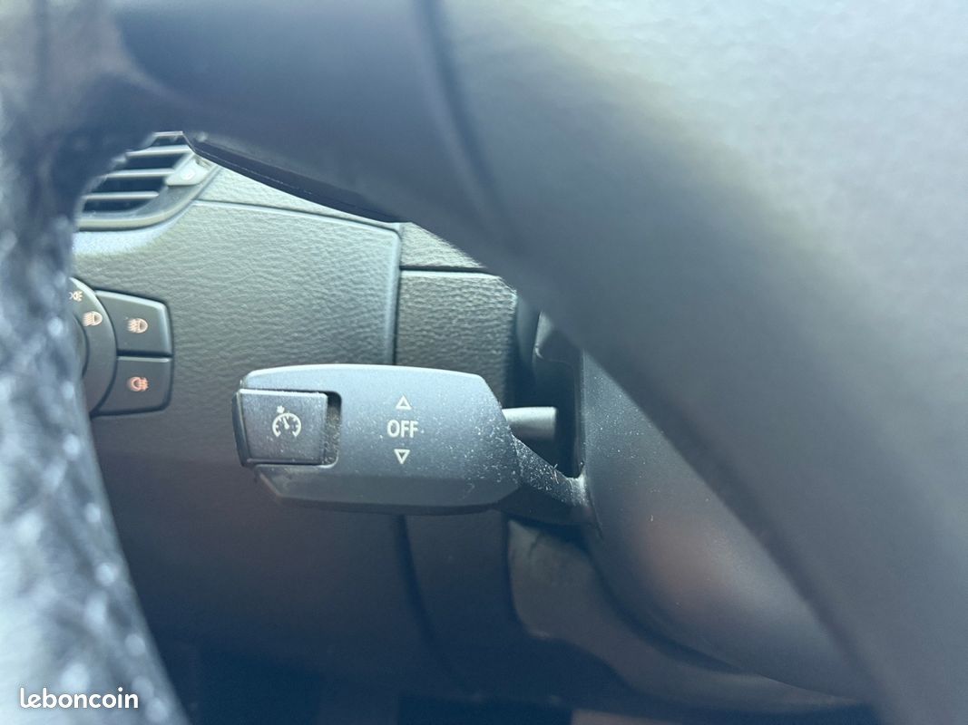 BMW X1 16D SDRIVE Boite Automatique 116Ch - Radar AV/AR - Régulateur (image 19)