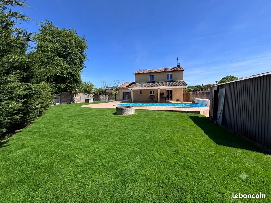Maison 8 pièces 140 m² · à Mérignac · 140 m² · 478 000 €