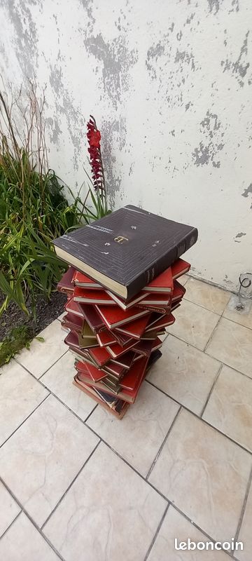 Pile de livre - pilier - livre vintage (image 2)