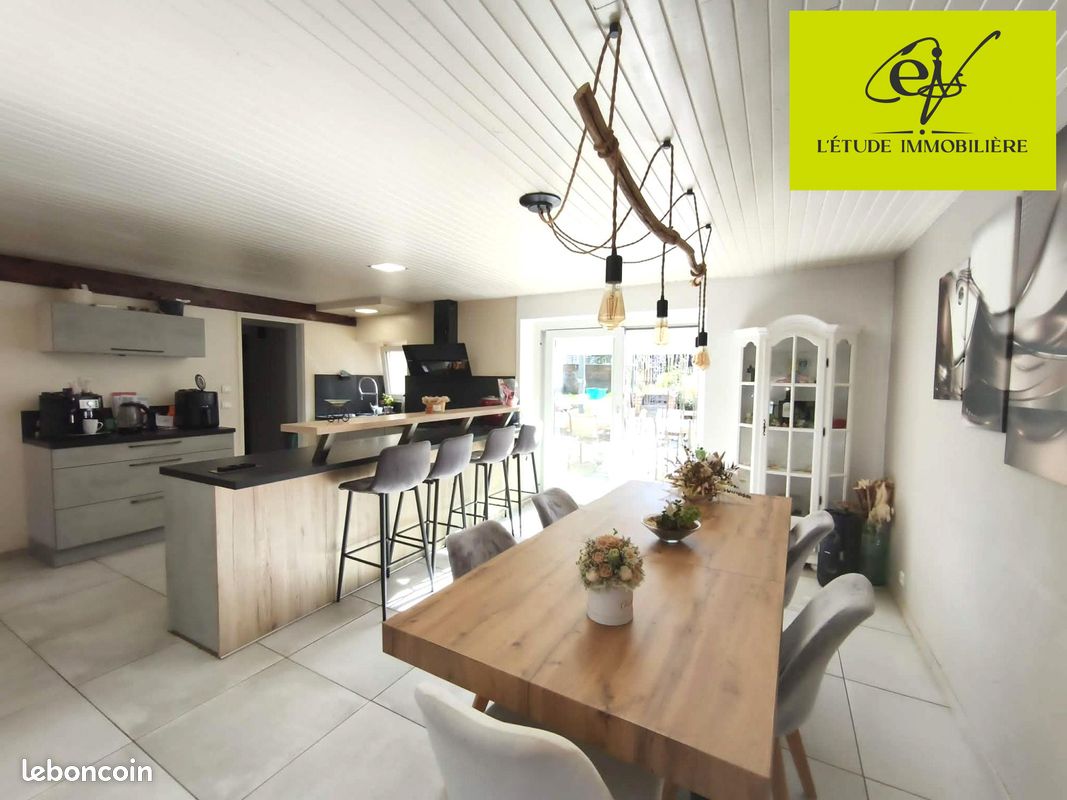 Maison 6 pièces 142 m² · à Guntzviller · 142 m² · 211 000 €