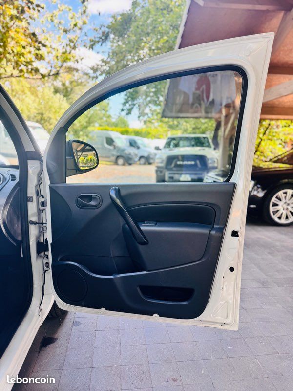 Renault Kangoo 1,5 DCI 95 ch BVM6 médium taille m 2020 – photo 7