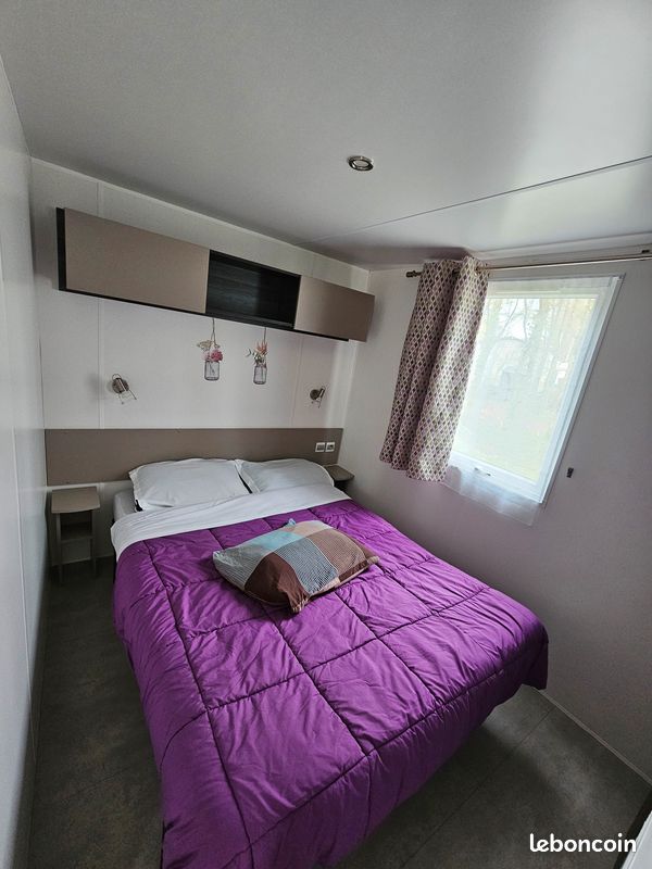 Superbe mobil home 3 chambres Climatisé, Vue Boisé Au Calme - Domaine de Dugny 4* au (image 11)