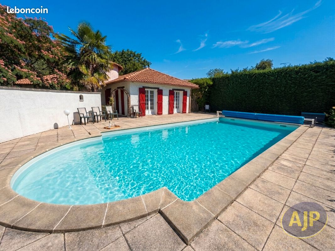 Maison 7 pièces 160 m² · à La Séguinière · 160 m² · 328 910 €