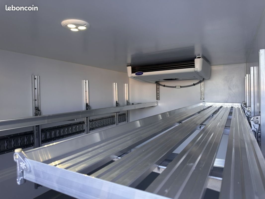 Piaggio PORTER NP6 FRIGO HD TOP 325 CAMION (image 22)
