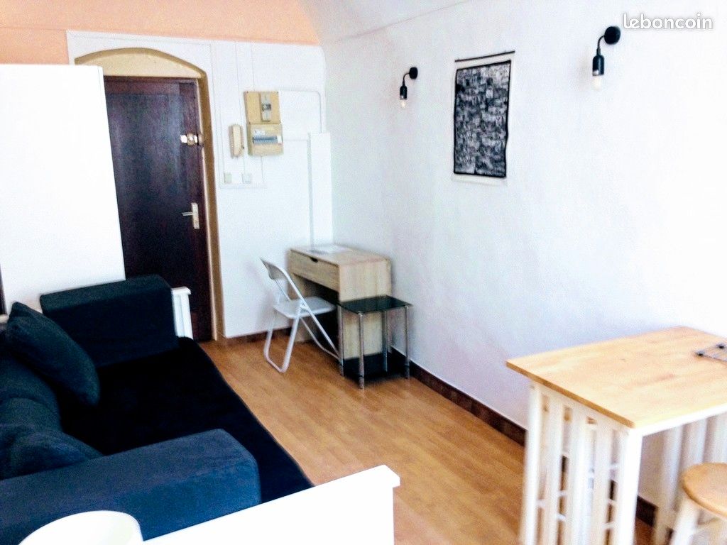 Appartement 1 pièce 18 m² · à Sainte-Colombe · 18 m² · 400 €