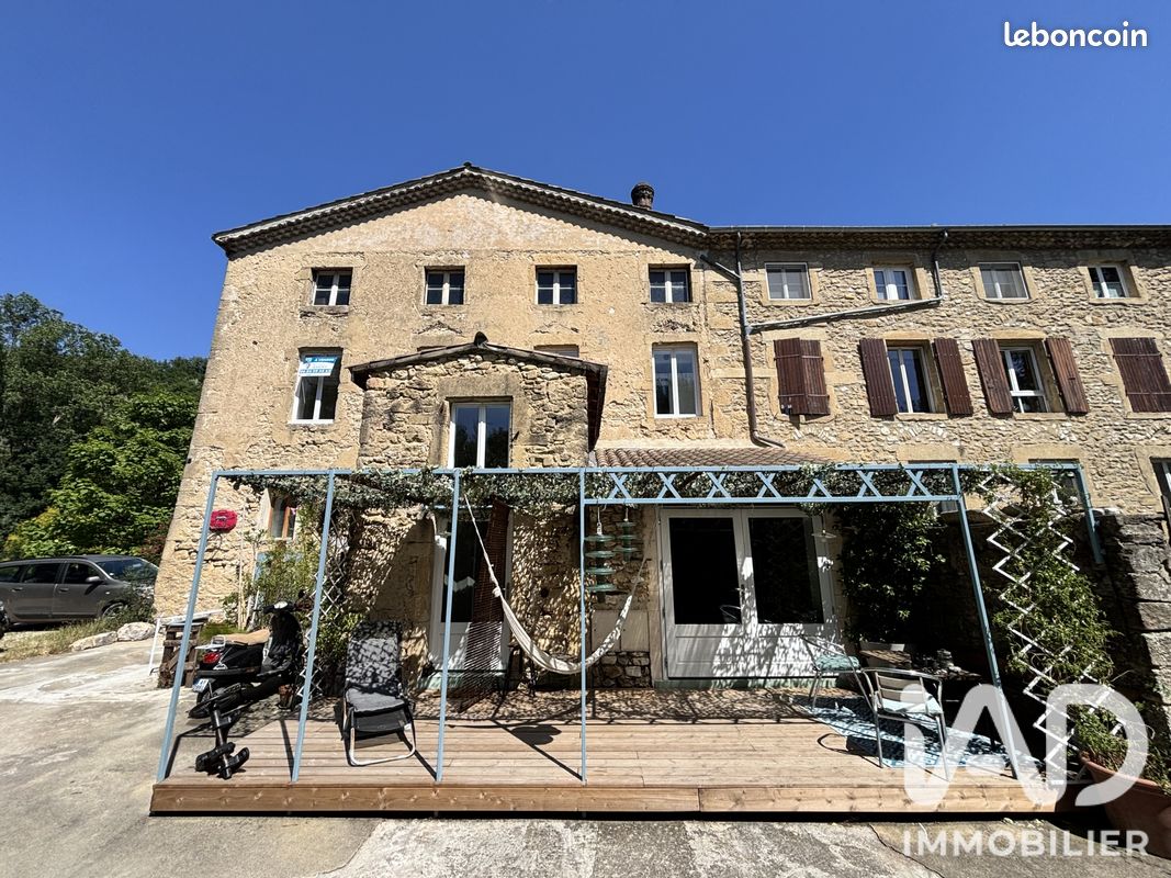Appartement 6 pièces 181 m² · à Grane · 181 m² · 330 000 €