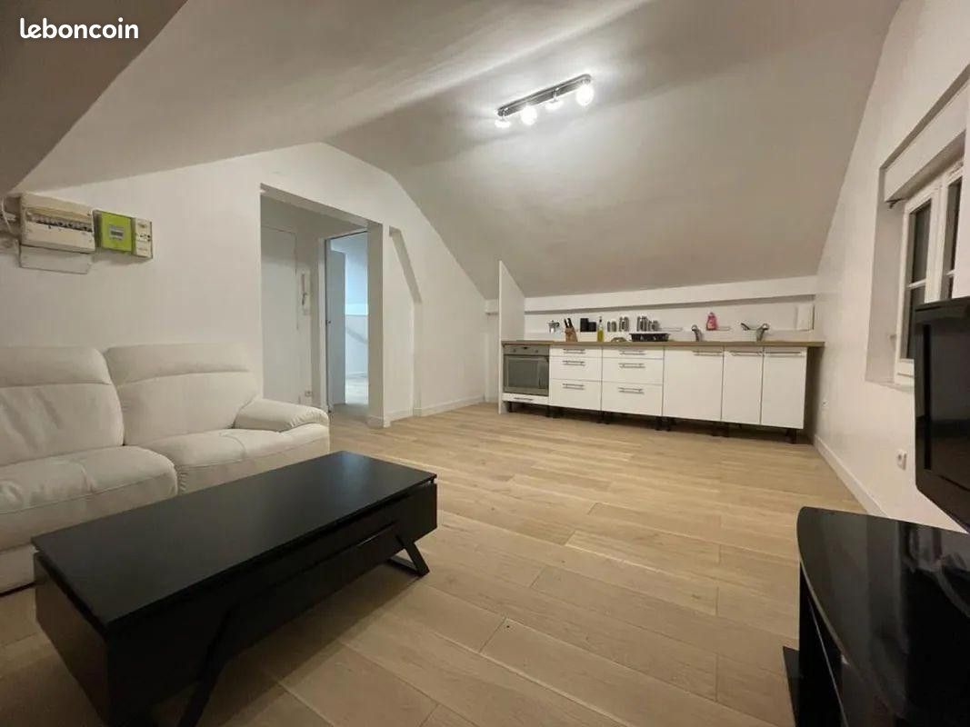 Appartement 2 pièces 23 m² · à Saint-Maurice · 23 m² · 950 €/mois