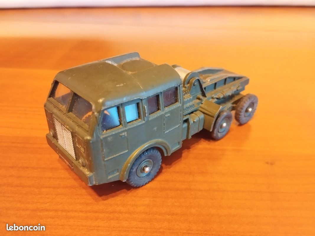 Dinky Toys Camion Berliet Porte-char Militaire - Métal - Collection - Très Bon état
