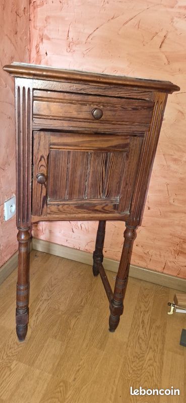 Table de chevet ancienne (image 2)
